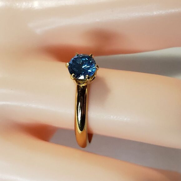 Blue Topaz Gem stone Ring in Gold setting Size 8 - Picture 3 of 8